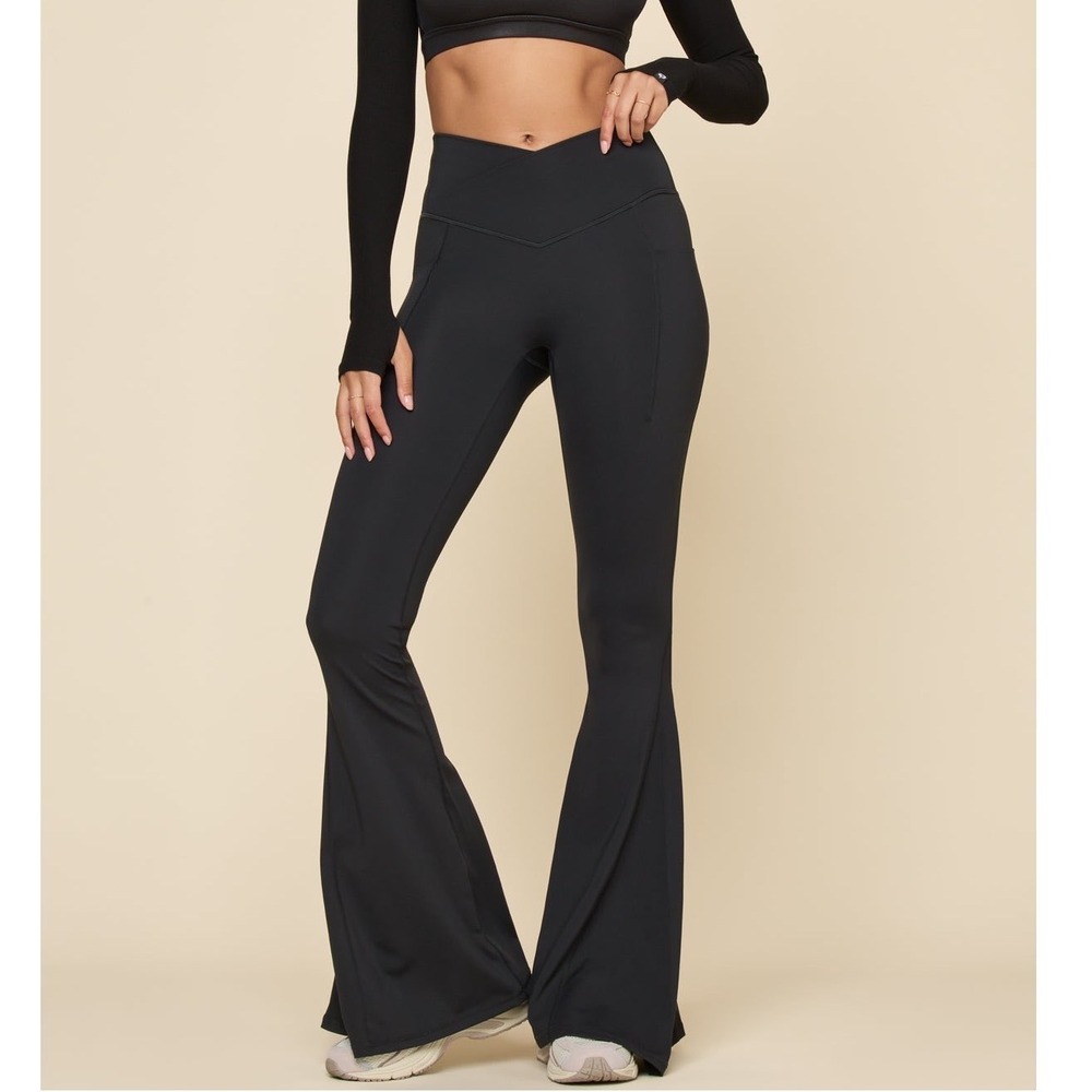 Popflex Magical Crisscross Hourglass Bell Bottom Pockets Pants Black - Medium